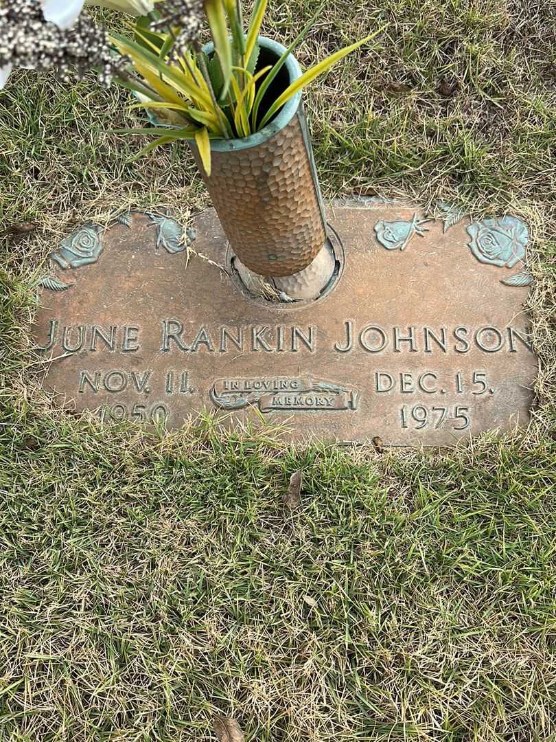 June Claire Rankin Johnson's grave. Photo 1