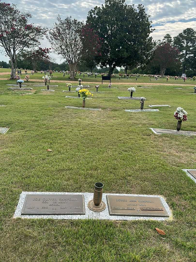 Joe Oliver Sanford's grave. Photo 2