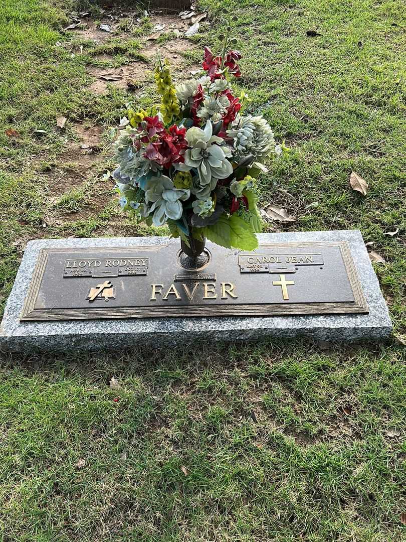 Lloyd Rodney Faver's grave. Photo 1