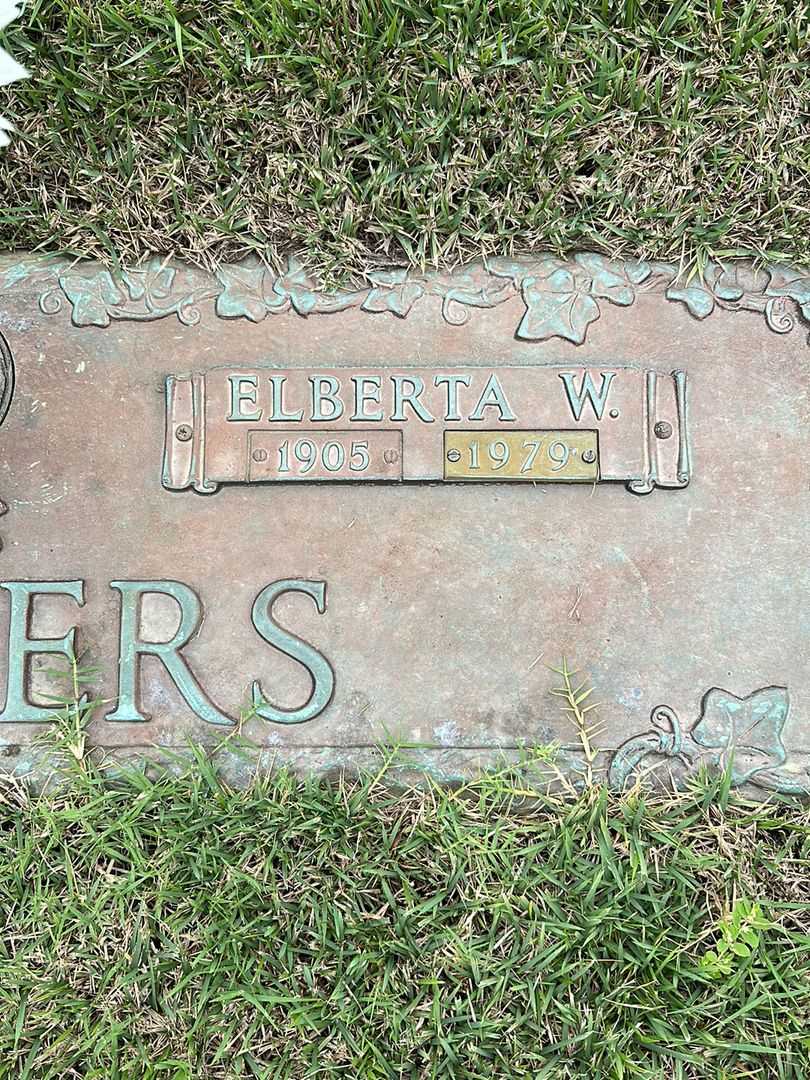 Elberta W. Sanders's grave. Photo 3