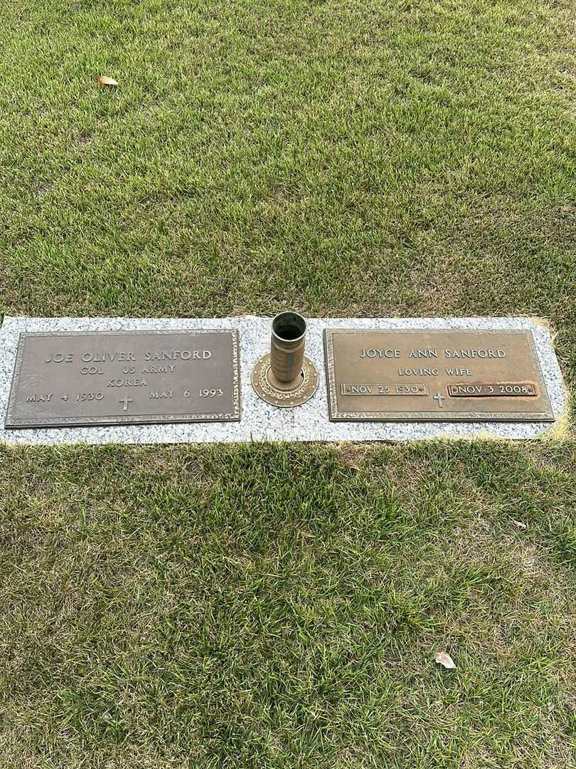 Joe Oliver Sanford's grave. Photo 1