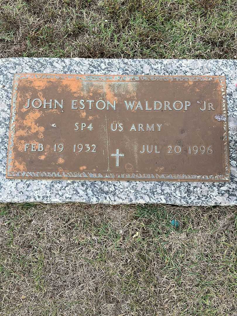 John Eston Waldrop Junior's grave. Photo 3