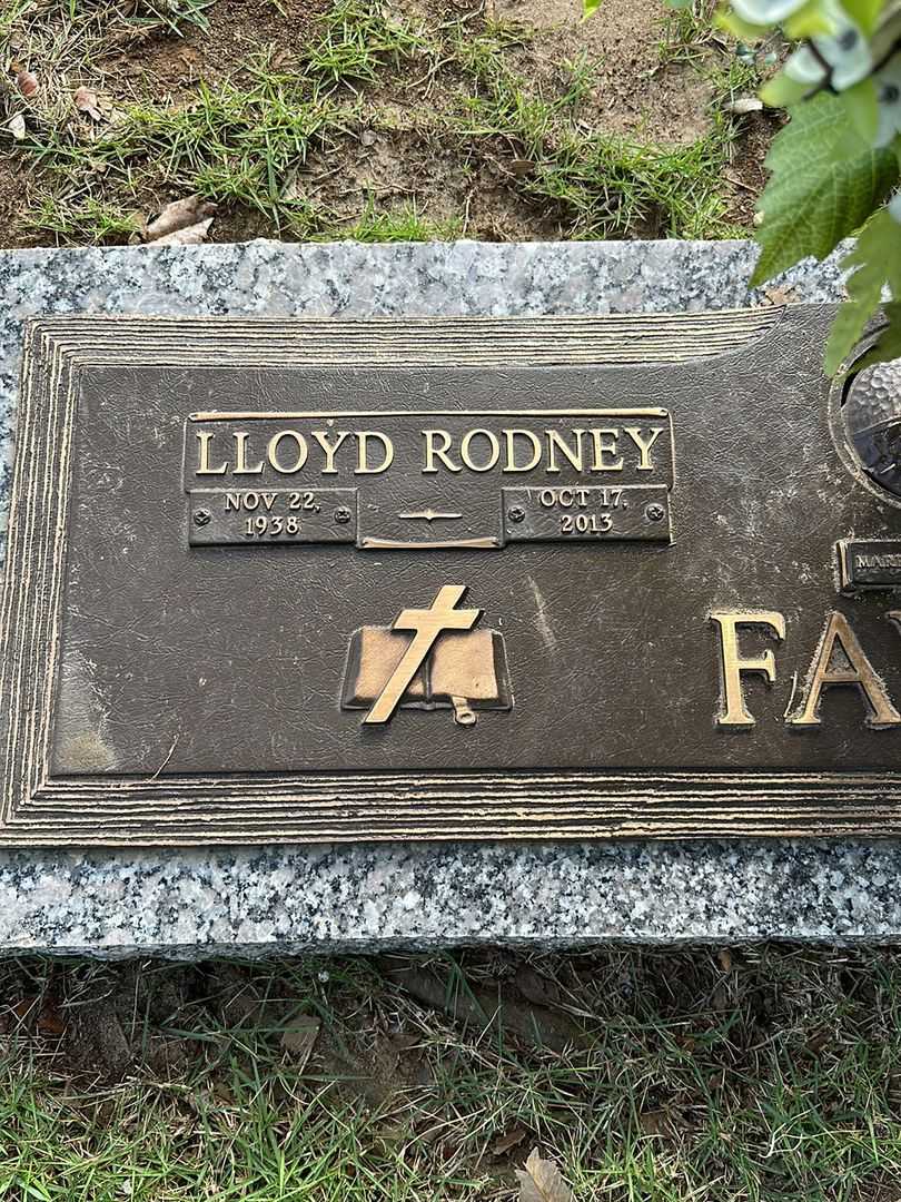 Lloyd Rodney Faver's grave. Photo 3
