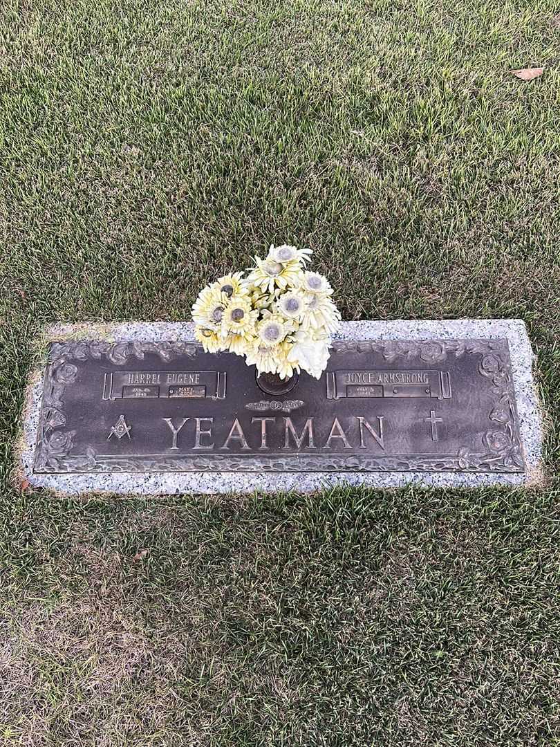 Harrel Eugene Yeatman's grave. Photo 1