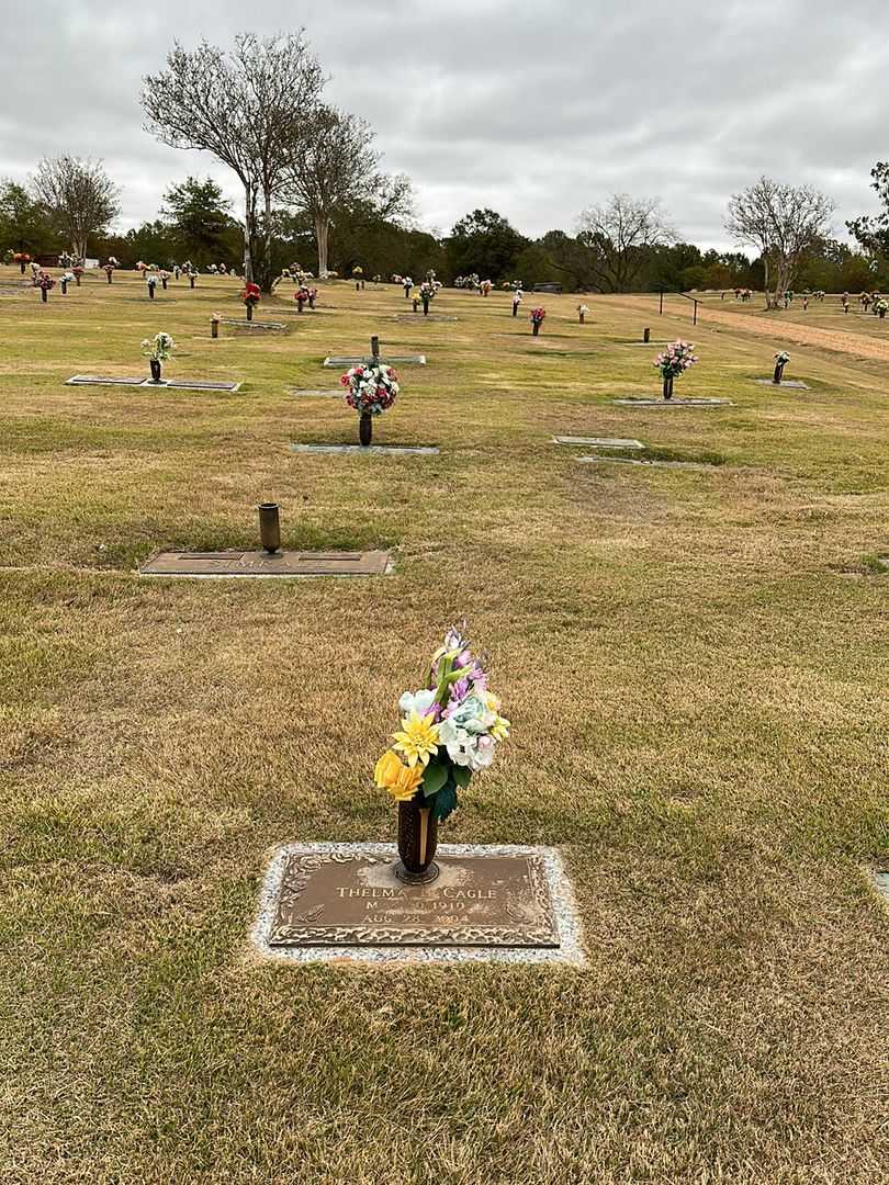 Thelma L. Cagle's grave. Photo 2