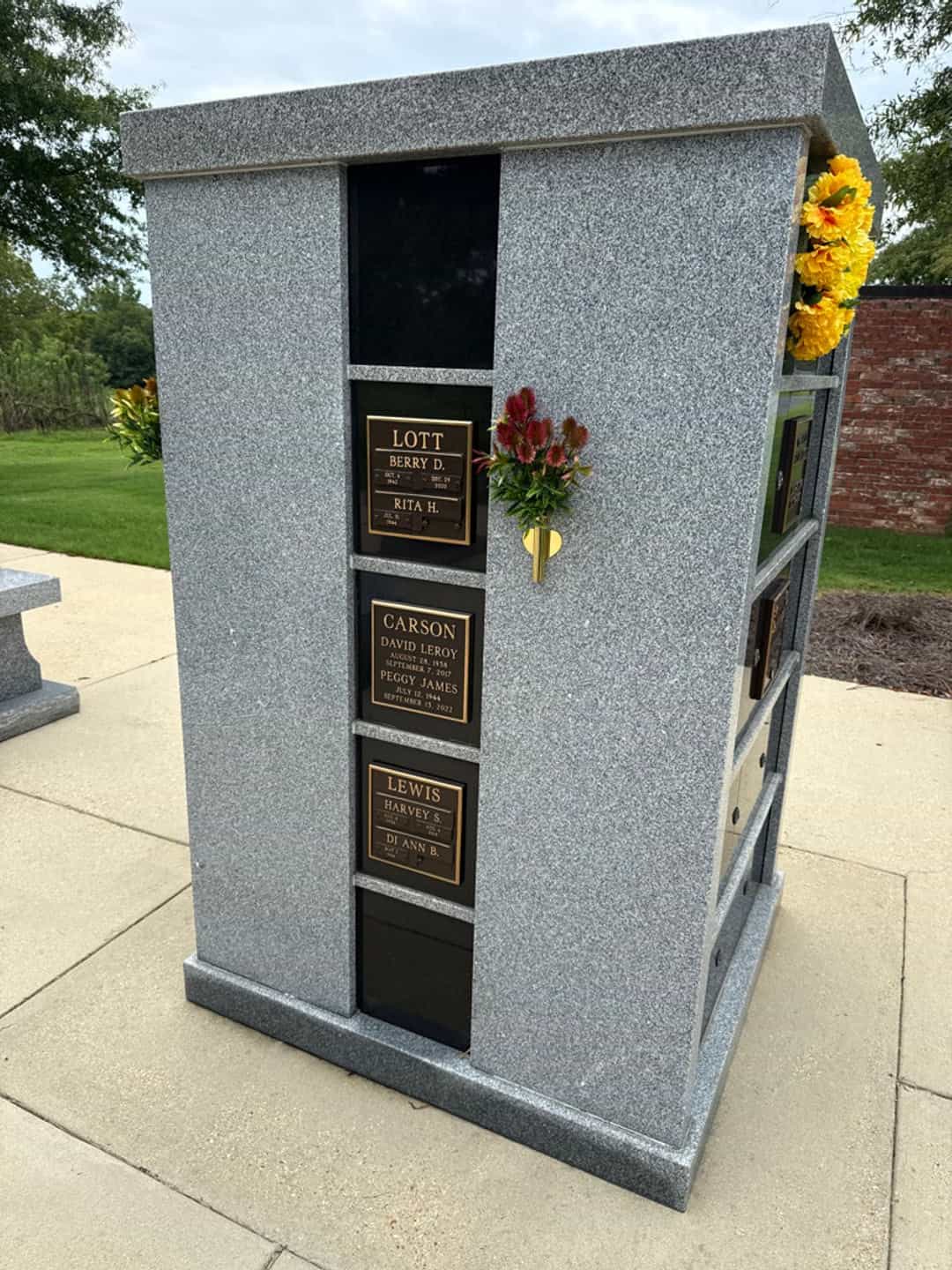 Peggy James Carson's grave. Photo 2