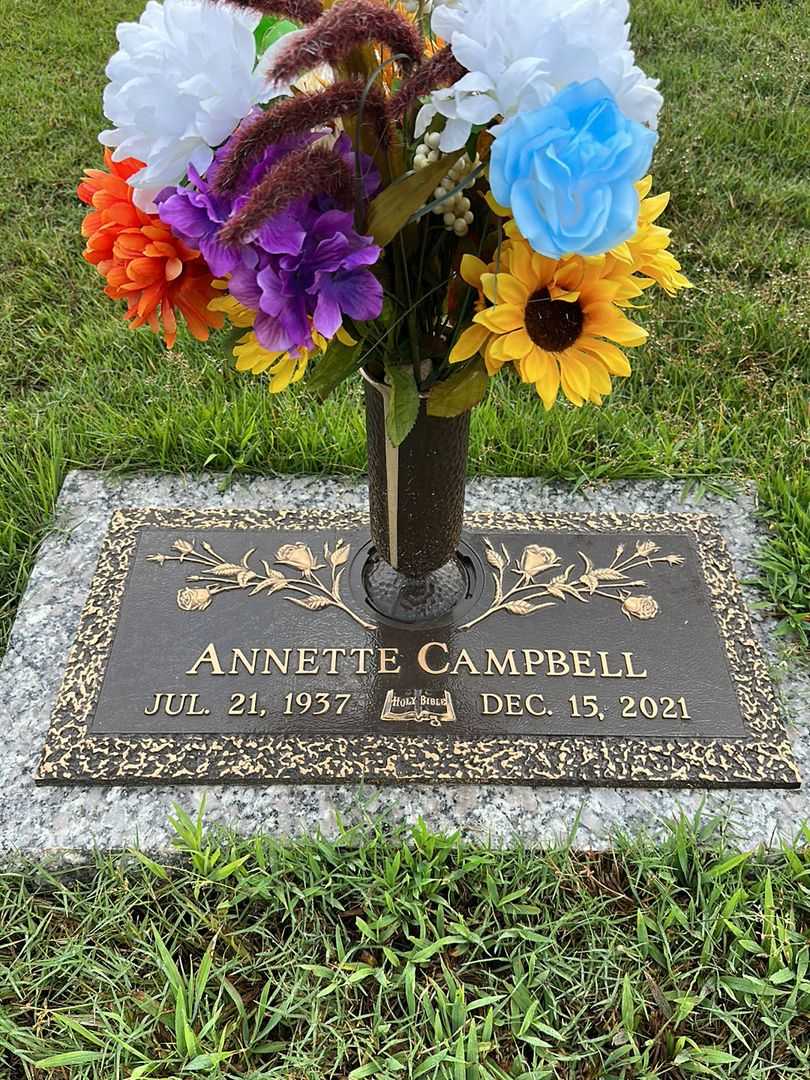 Annette Campbell's grave. Photo 1
