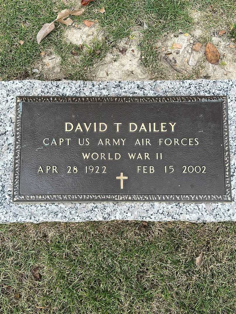 David T. Dailey's grave. Photo 4