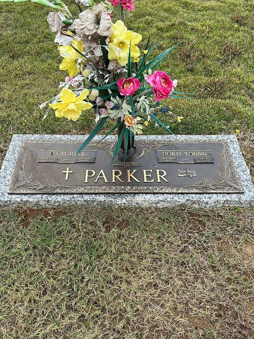 O'Farrell Parker's grave. Photo 1