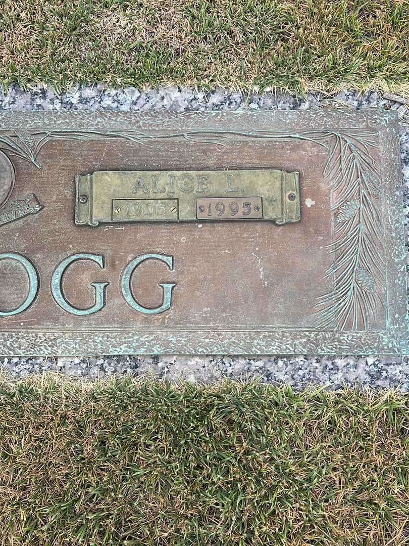 Alice L. Kellogg's grave. Photo 3