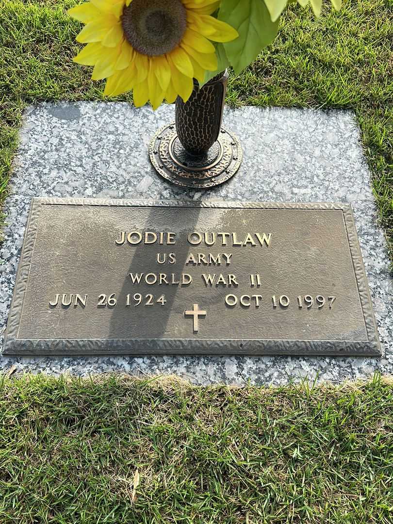 Jodie Outlaw's grave. Photo 1