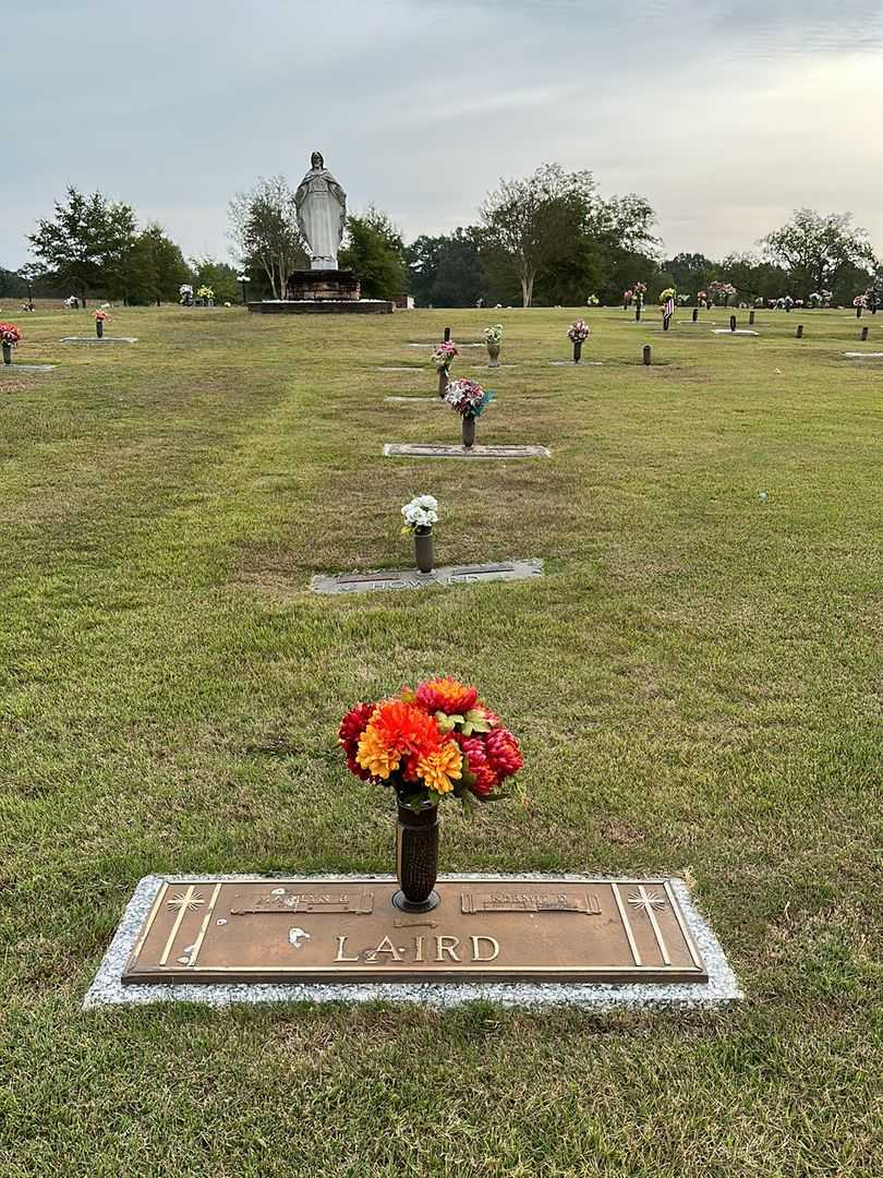 Kermit D. Laird's grave. Photo 2