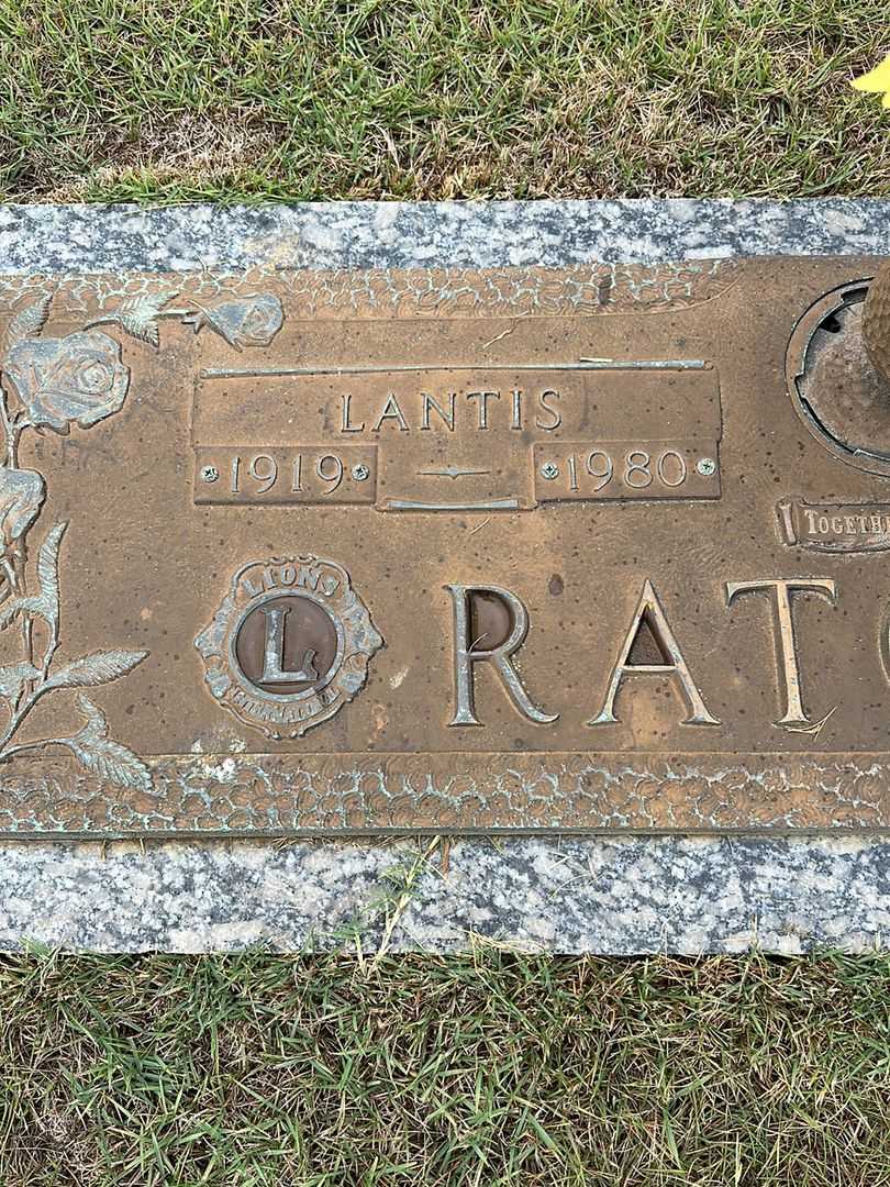 Lantis Ratcliff's grave. Photo 3