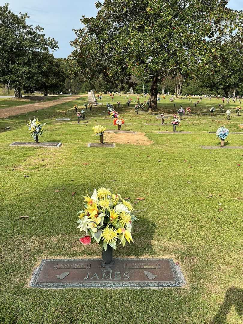 Hazel P. James's grave. Photo 2