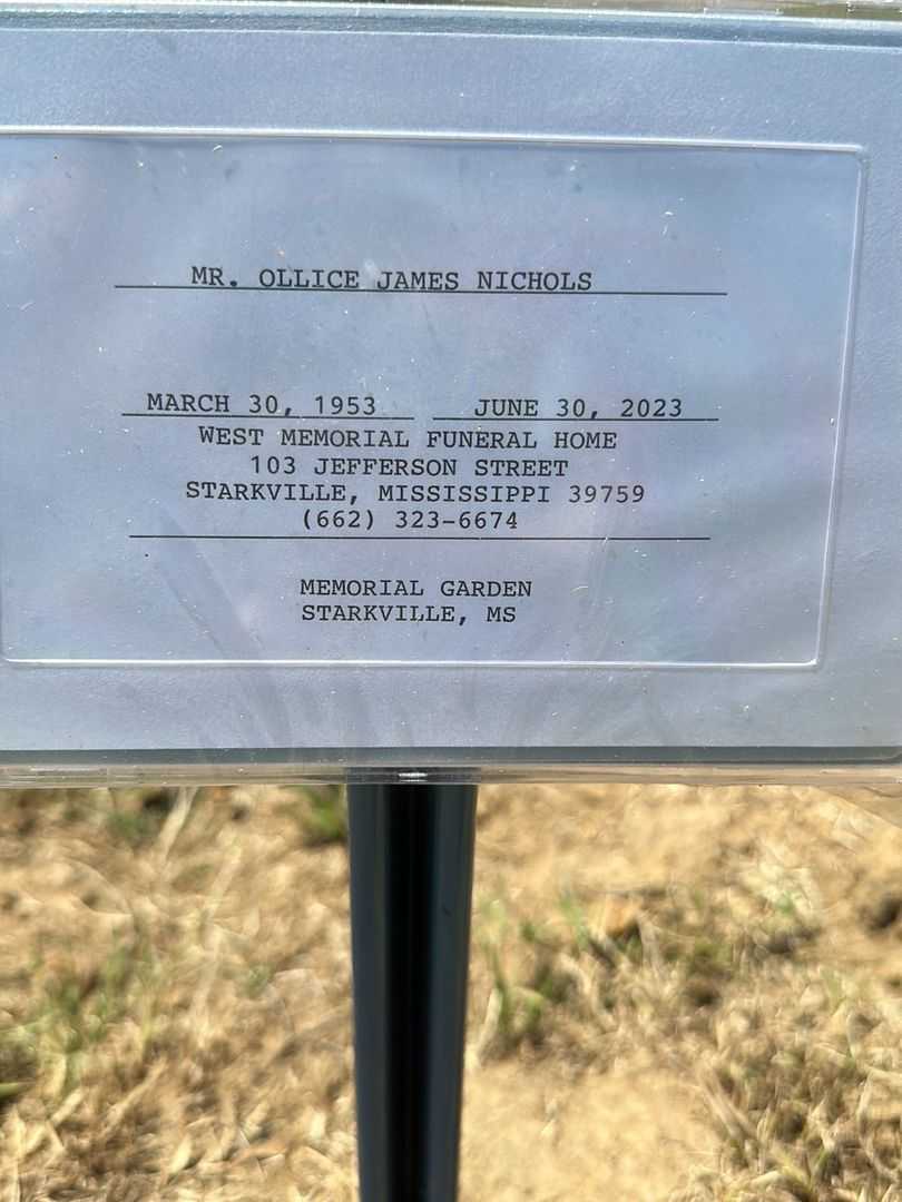 Mister Ollice James Nicholls's grave. Photo 1